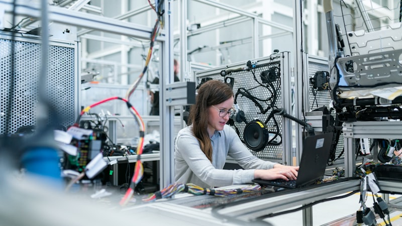 Nhà máy thông minh ứng dụng Digital Twin trong sản xuất