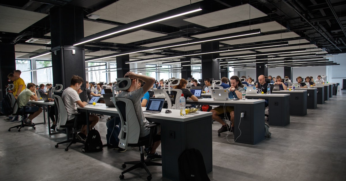 Không gian làm việc tại WEHA TECH - Cầu Bươu, Hà Nội